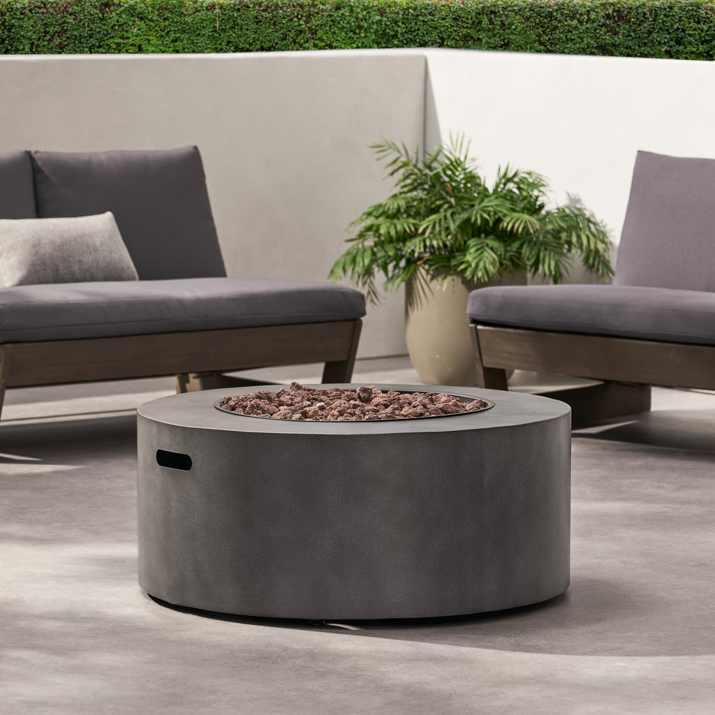 Wellington Round Iron Fire Pit - 40,000 BTU