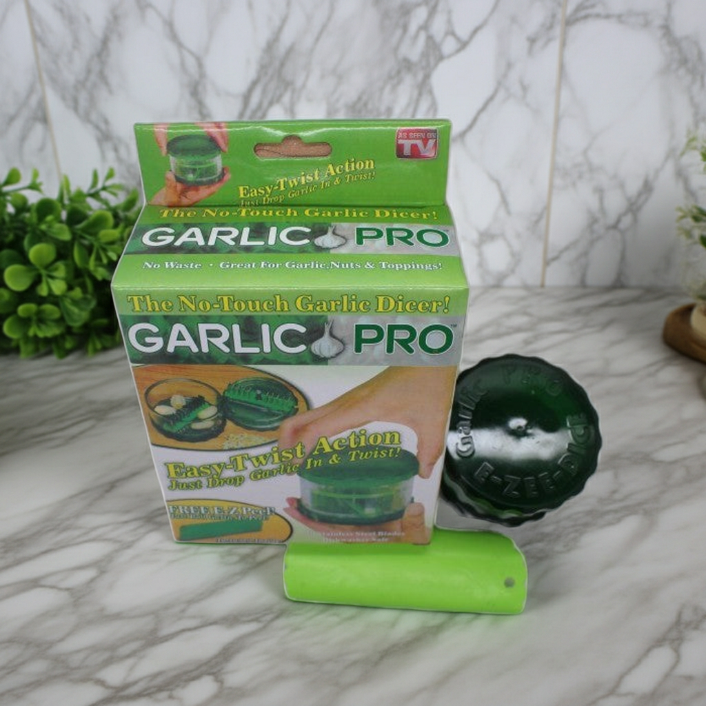 Lightweight Garlic Peeler – Mesh Garlic Press for Quick, Clean Peeling